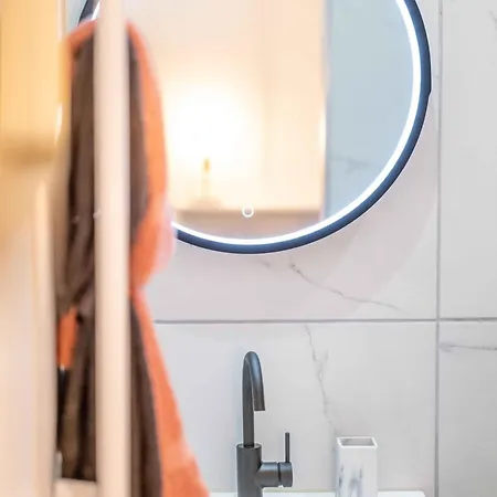 Apartment Tropez - Old Village - Modern & Cosy Saint-Tropez